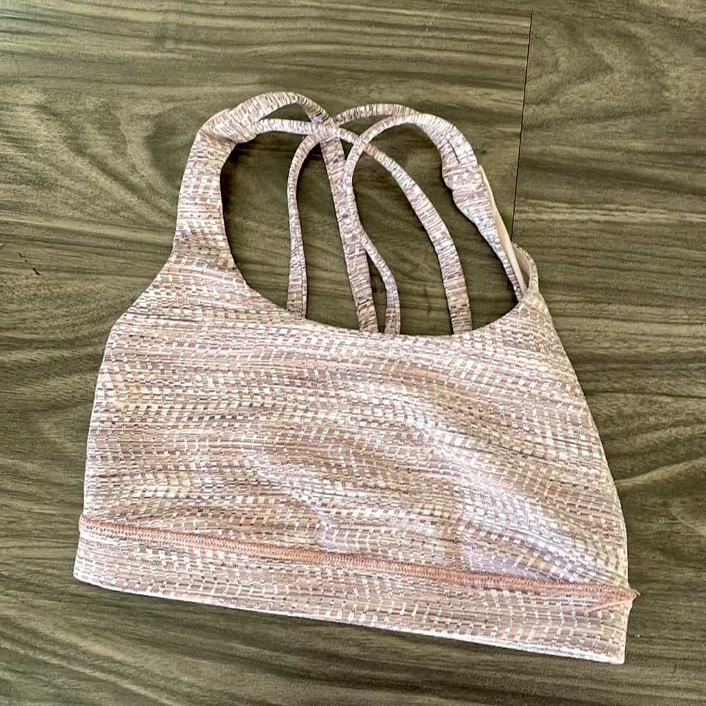 Lululemon sports bra